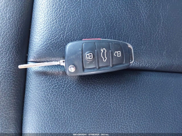 2018 AUDI A3 WAUAUGFF0J1003891 Photo 10
