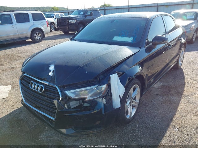 2018 AUDI A3 WAUAUGFF0J1003891 Photo 5