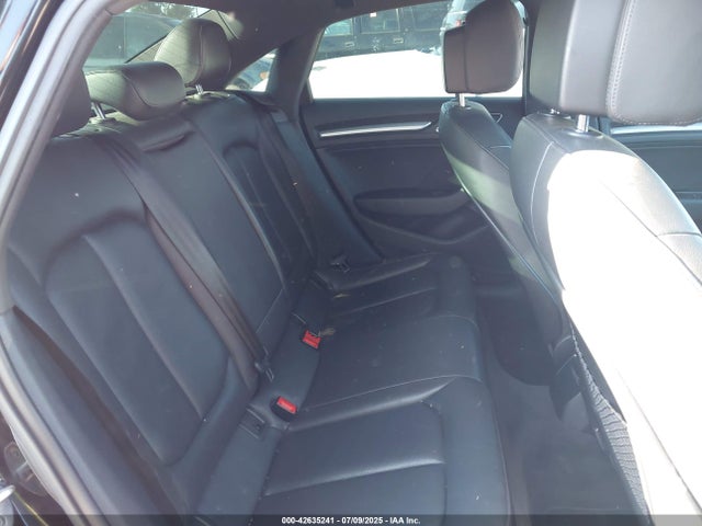 2018 AUDI A3 WAUAUGFF0J1003891 Photo 7