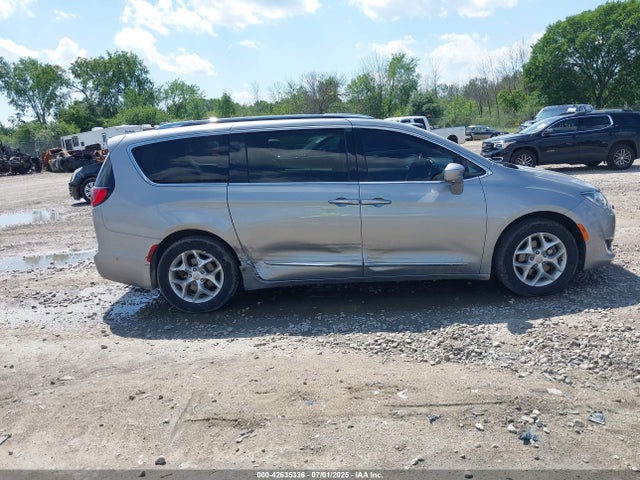 2C4RC1EG3HR704804 Chrysler Pacifica