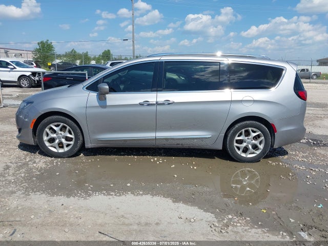 2C4RC1EG3HR704804 Chrysler Pacifica