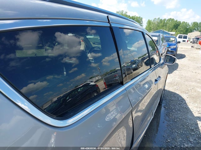 2C4RC1EG3HR704804 Chrysler Pacifica