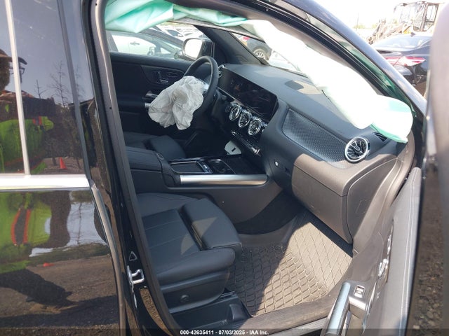 W1N4N4HB5SJ691659 Mercedes-Benz m260