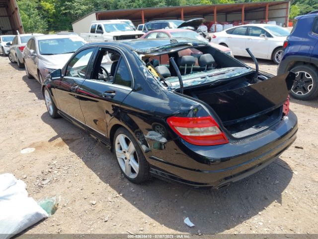 2011 MERCEDES-BENZ C 300 WDDGF5EB7BA444600 Photo 2