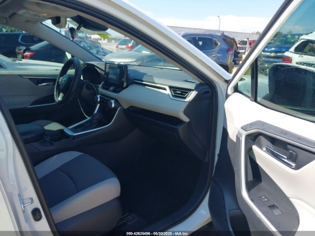 2019 TOYOTA RAV4 2T3W1RFV3KW031627 Photo 4