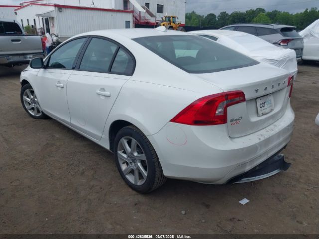 2014 VOLVO S60 YV1612FS3E2296553 Photo 2