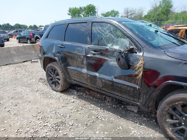 1C4RJFAG2JC202728 Jeep Grand Cherokee