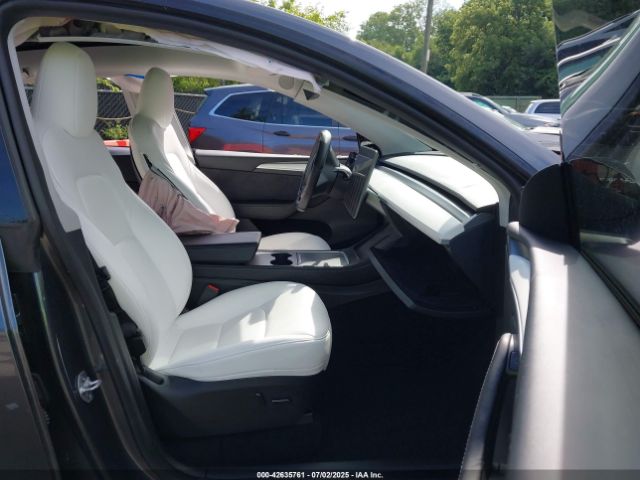 2023 TESLA MODEL Y 7SAYGAEE8PF880355 Photo 4