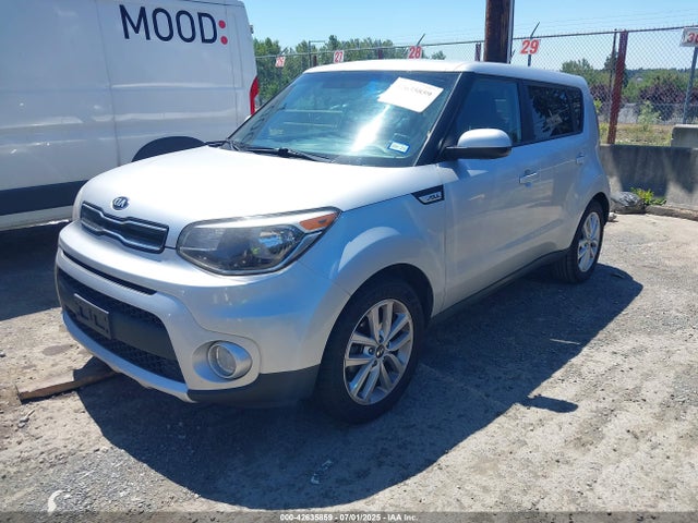 KNDJP3A59J7537275 KIA SOUL +