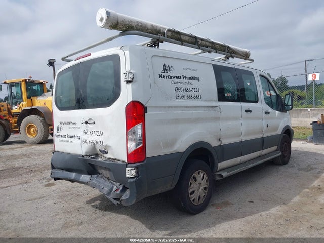 1FTNR1ZM6FKA34609 Ford 2015