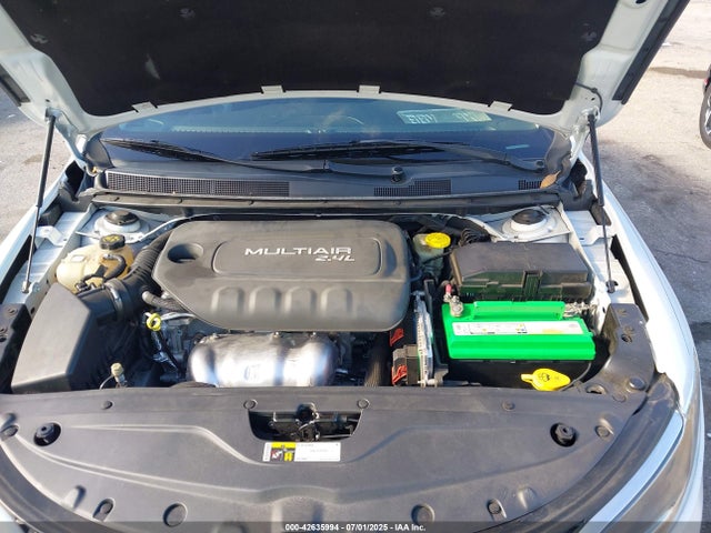 Chrysler 200 2015 1C3CCCAB4FN570296 Image 10