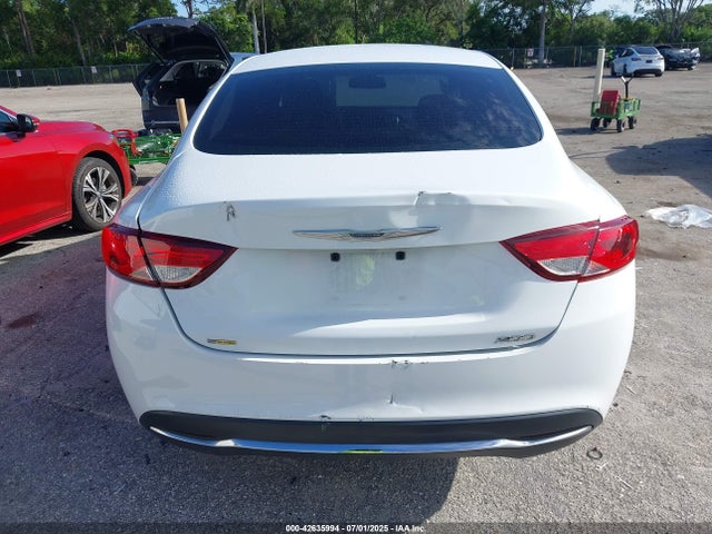 Chrysler 200 2015 1C3CCCAB4FN570296 Image 17