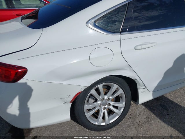 Chrysler 200 2015 1C3CCCAB4FN570296 Image 6