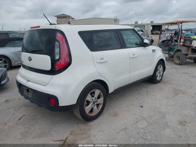 KNDJN2A27J7610570 KIA g