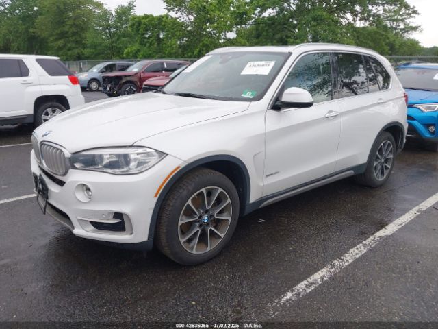2018 BMW X5 5UXKR0C58J0Y04813 Photo 1