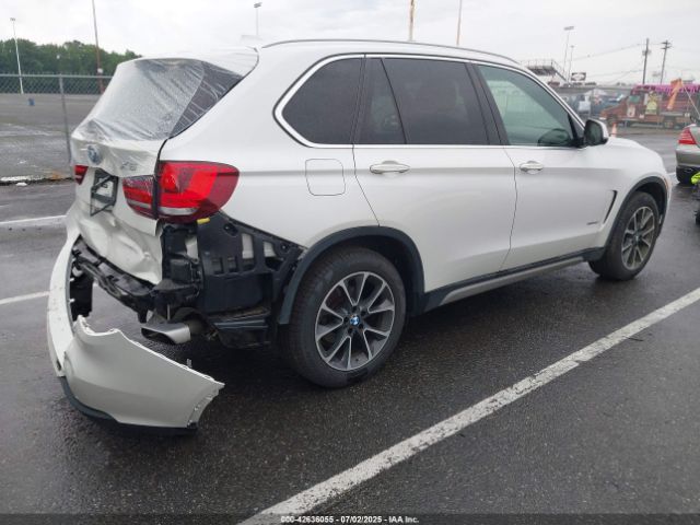 2018 BMW X5 5UXKR0C58J0Y04813 Photo 3