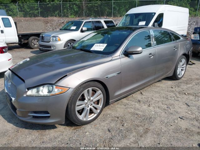 2011 JAGUAR XJ SAJWA2GB8BLV16944 Photo 1