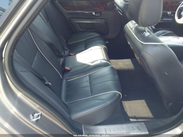 2011 JAGUAR XJ SAJWA2GB8BLV16944 Photo 7
