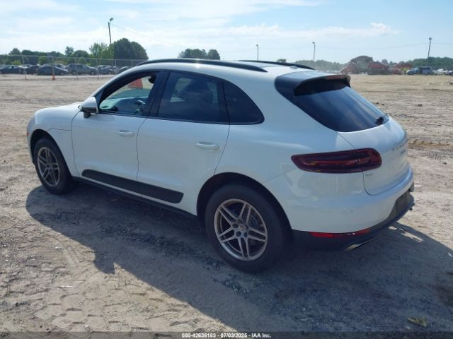 2018 PORSCHE MACAN WP1AA2A5XJLB14626 Photo 2