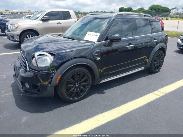2017 MINI COUNTRYMAN WMZYS7C30H3E06532 Photo 1