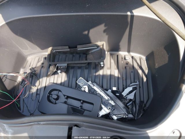 2024 TESLA MODEL 3 5YJ3E1EB5RF832608 Photo 9