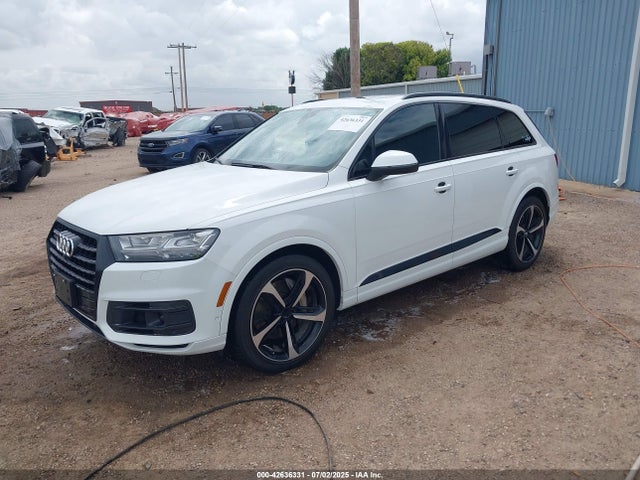 2019 AUDI Q7 WA1LAAF7XKD049152 Photo 1