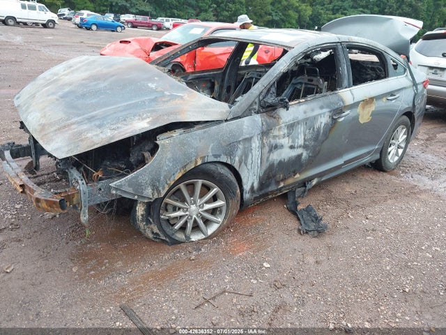 2018 HYUNDAI SONATA 5NPE24AF7JH688514 Photo 1