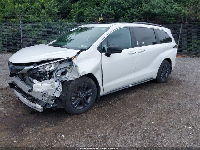 5TDDSKFC0RS136728 Toyota a25a-fxs