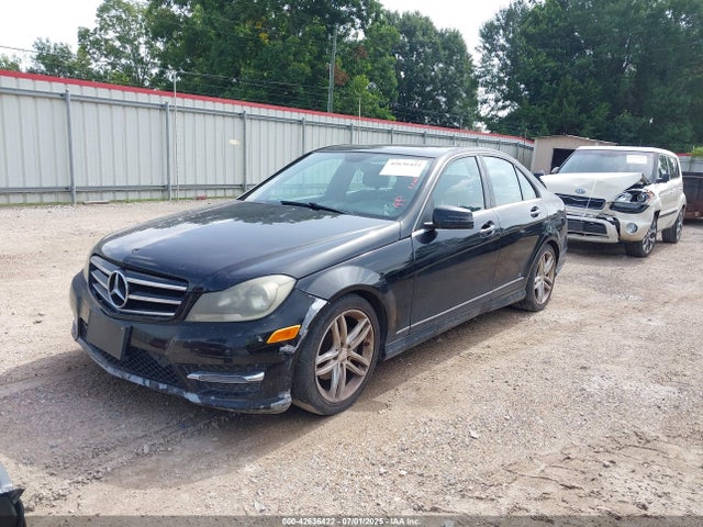 WDDGF4HB8EG207833 Mercedes-Benz 2014