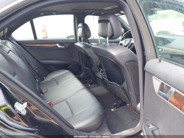 WDDGF4HB8EG207833 Mercedes-Benz 2014