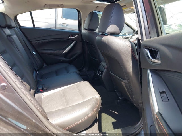 JM1GJ1W61E1157650 Mazda py
