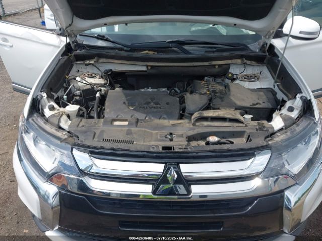 2017 MITSUBISHI OUTLANDER JA4AD3A33HZ038083 Photo 9