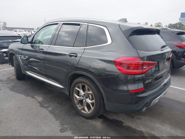 BMW X3 2021 5UXTY3C01M9G76236 Image 3