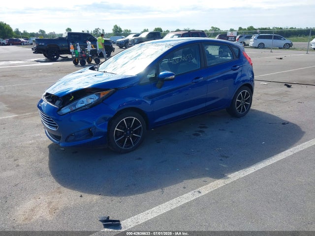 Ford 2019 2019 3FADP4EJ0KM165364 Image 2