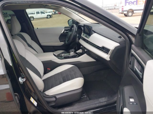 2025 MITSUBISHI OUTLANDER JA4J3VA80SZ019590 Photo 4