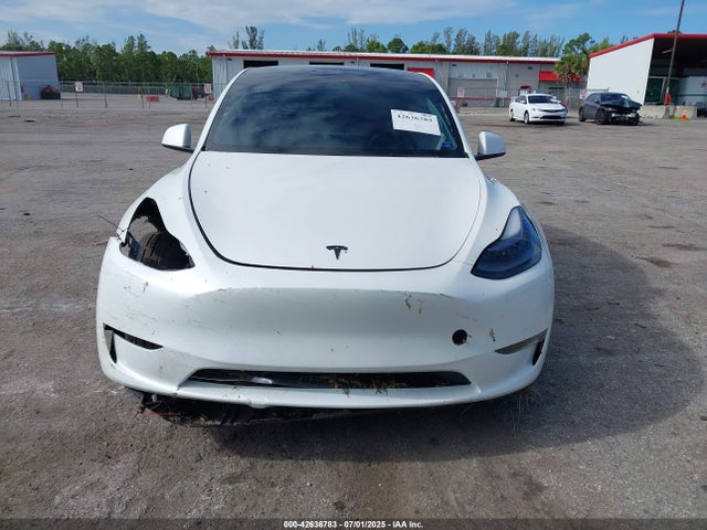7SAYGDEF2PF708669 Tesla Model Y