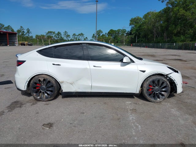 7SAYGDEF2PF708669 Tesla Model Y