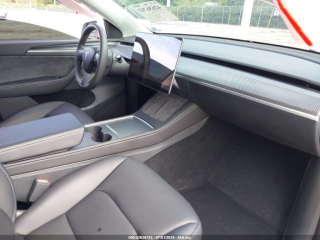 2023 TESLA MODEL Y 7SAYGDEF2PF708669 Photo 4