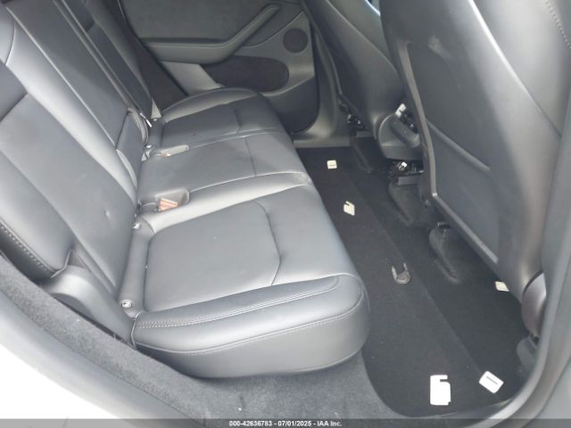 2023 TESLA MODEL Y 7SAYGDEF2PF708669 Photo 7
