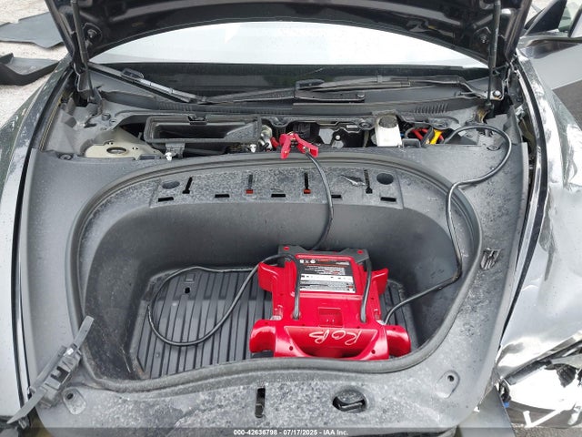 2024 TESLA MODEL 3 5YJ3E1EA1RF757090 Photo 9