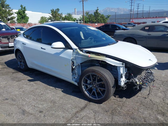 2023 TESLA MODEL 3 5YJ3E1EA7PF457230 Photo 0
