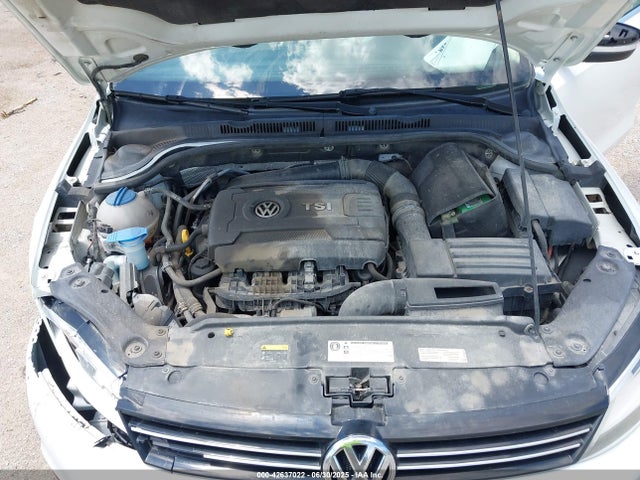 3VWD07AJXEM333132 Volkswagen 2014