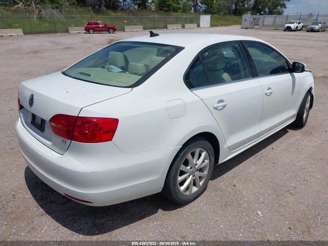 3VWD07AJXEM333132 Volkswagen 2014