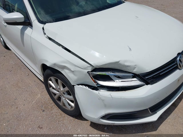 3VWD07AJXEM333132 Volkswagen 2014