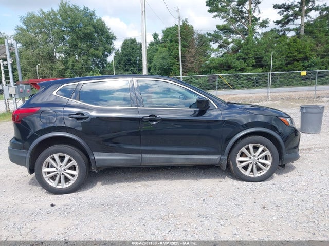 JN1BJ1CPXJW159209 Nissan ROGUE SPORT