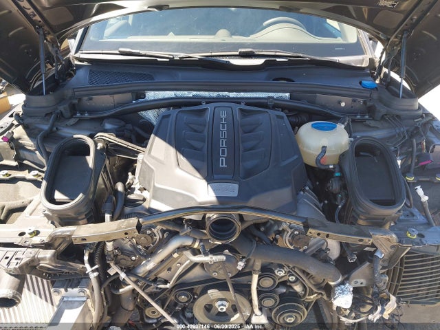 2017 PORSCHE MACAN WP1AB2A5XHLB18747 Photo 9