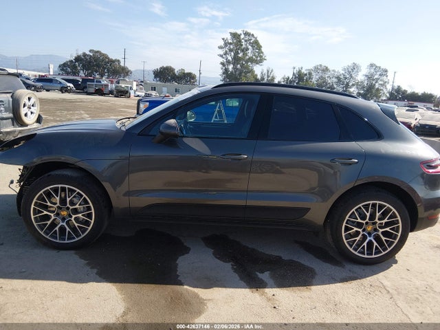 WP1AB2A5XHLB18747 Porsche MACAN S