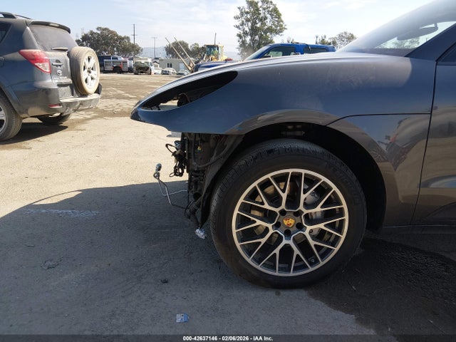 2017 PORSCHE MACAN WP1AB2A5XHLB18747 Photo 5