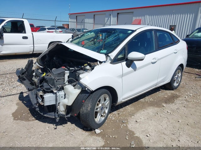 3FADP4BJ4KM122845 Ford 2019