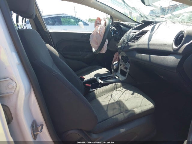 3FADP4BJ4KM122845 Ford 2019